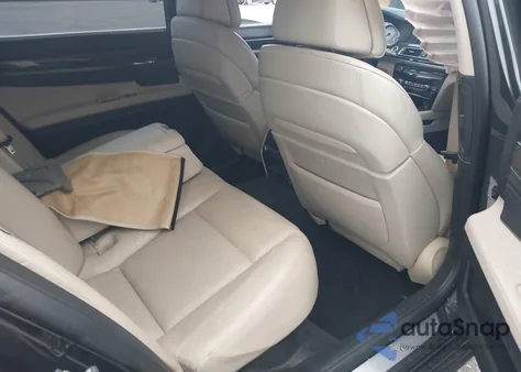 2012 BMW 750Li z USA, uszkodzony, nr VIN WBAKB8C56CDX20731